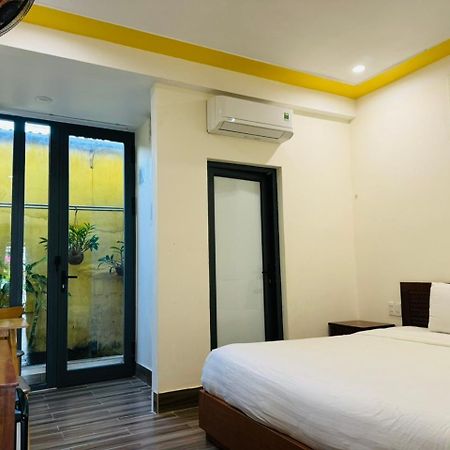 Coral Riverside Homestay & Hostel ホイアン エクステリア 写真