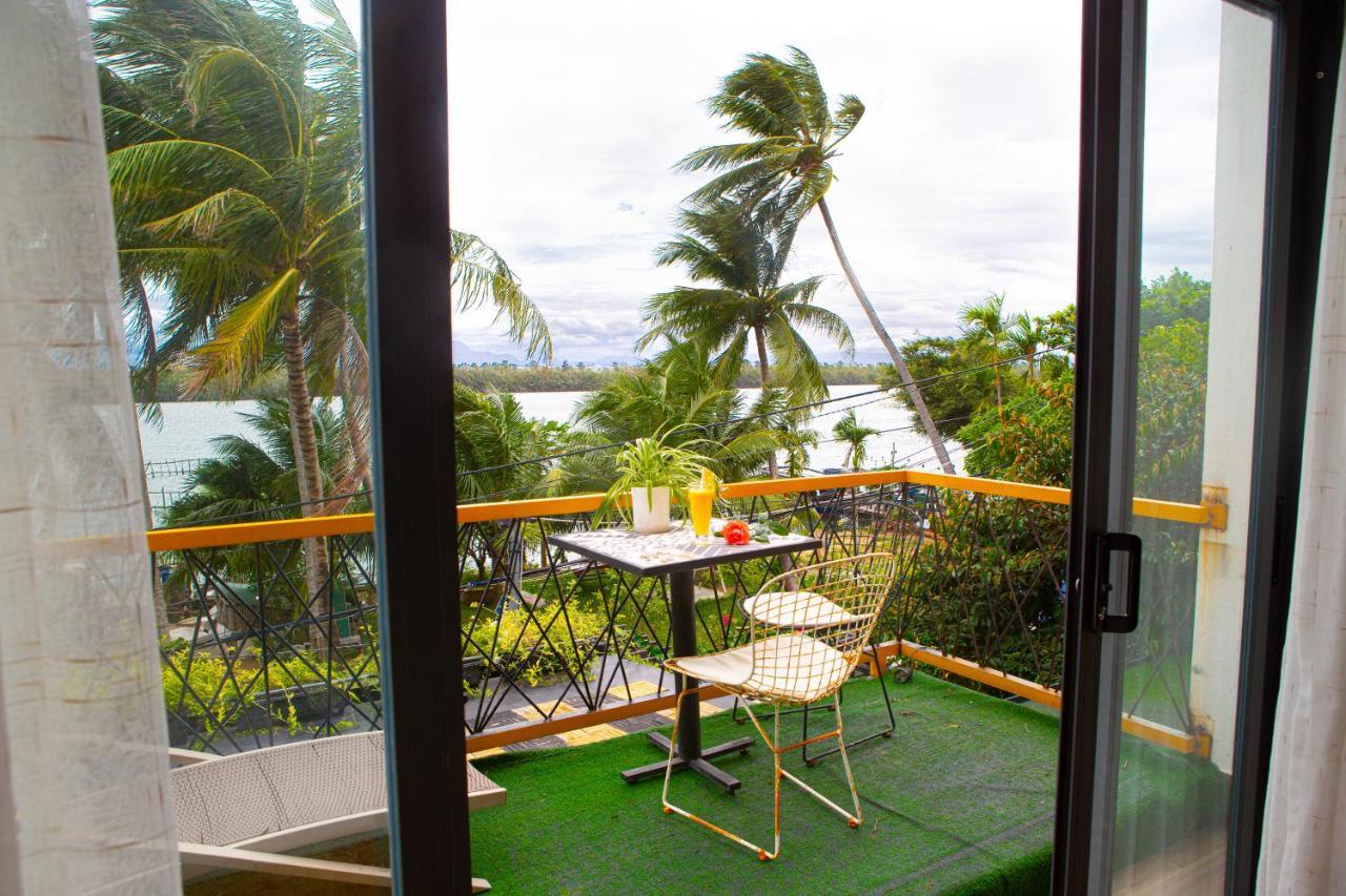 Coral Riverside Homestay & Hostel ホイアン エクステリア 写真