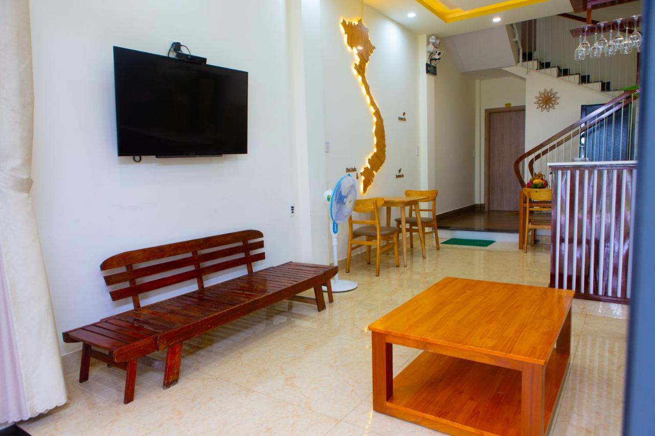Coral Riverside Homestay & Hostel ホイアン エクステリア 写真