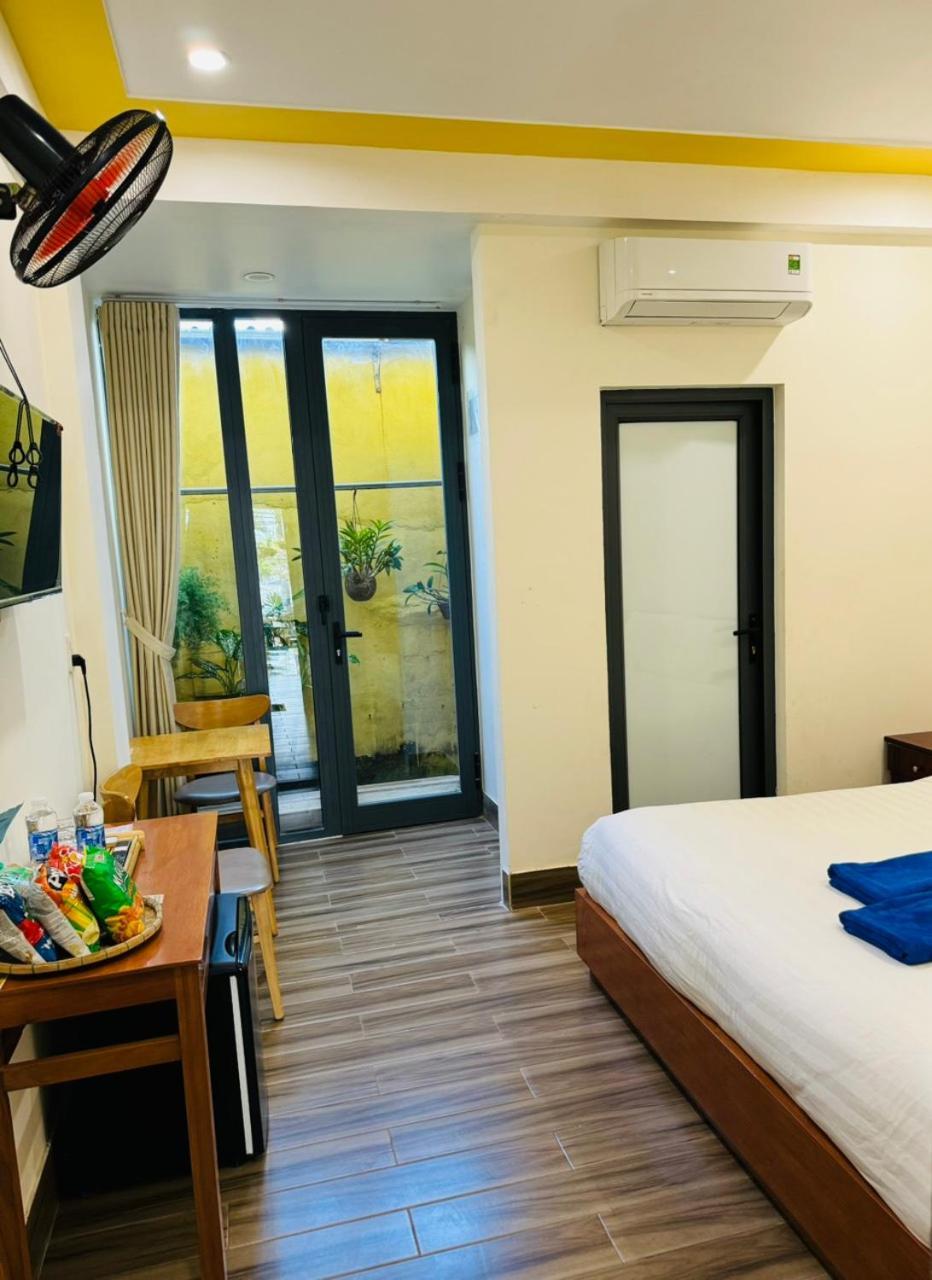 Coral Riverside Homestay & Hostel ホイアン エクステリア 写真