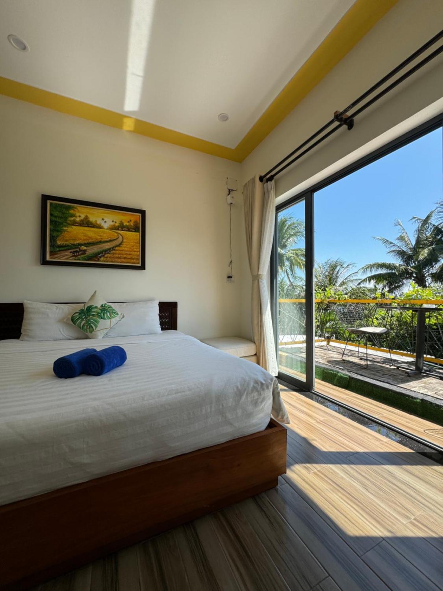 Coral Riverside Homestay & Hostel ホイアン エクステリア 写真