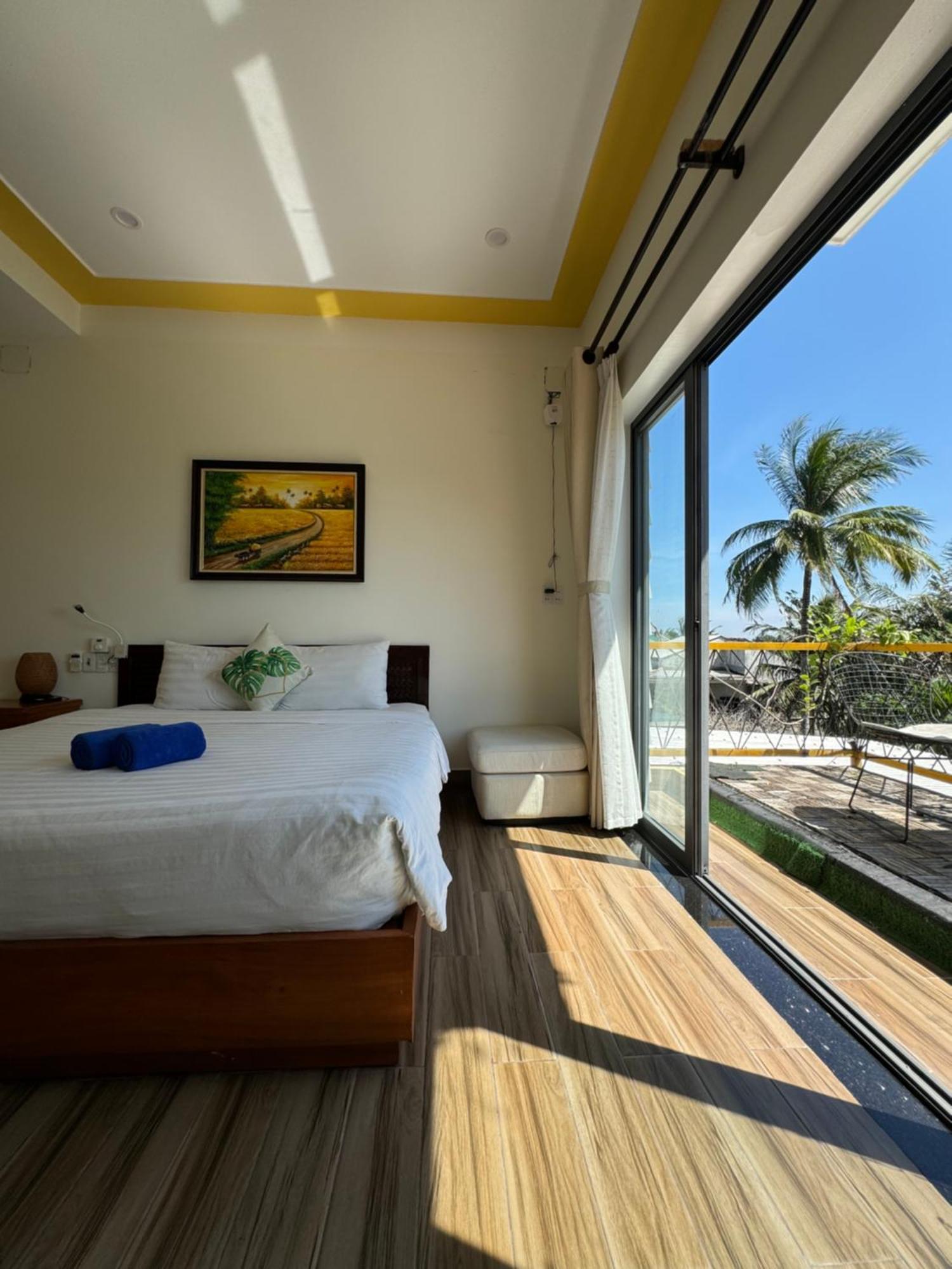Coral Riverside Homestay & Hostel ホイアン エクステリア 写真