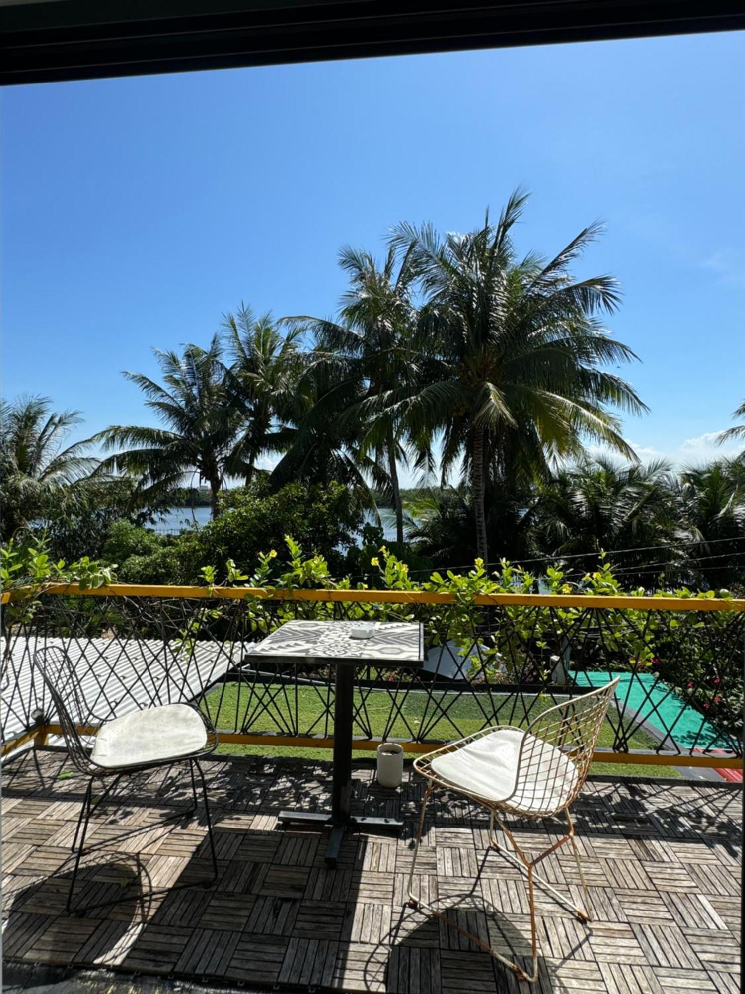 Coral Riverside Homestay & Hostel ホイアン エクステリア 写真